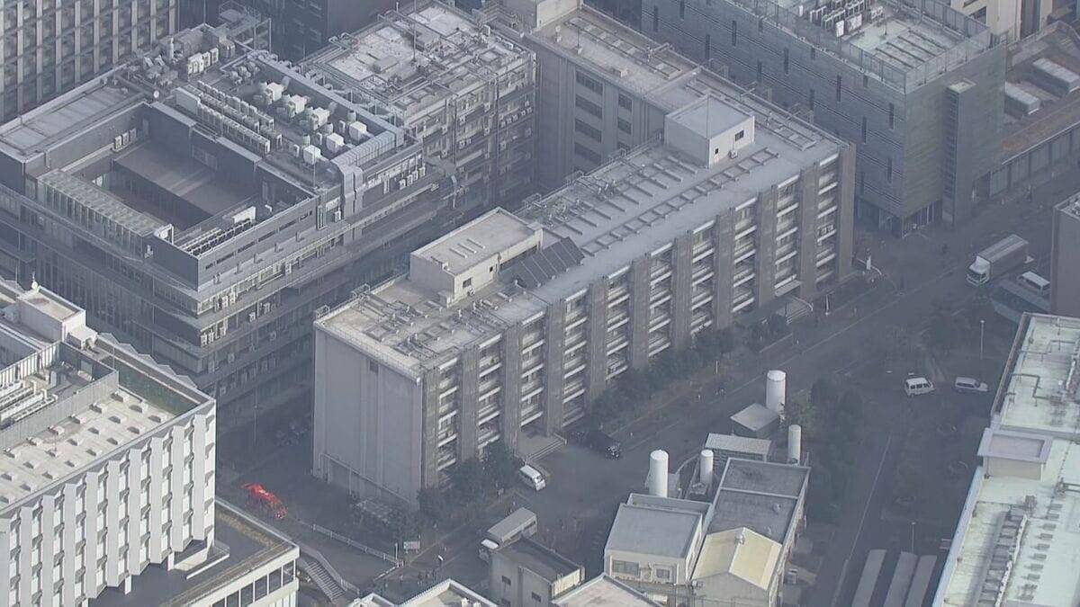 名古屋大学で薬品瓶が“破裂” 21歳 24歳 34歳の男性3人けが ｢テトラクロロシラン｣入った瓶が破裂しガラスの破片が顔に…千種区