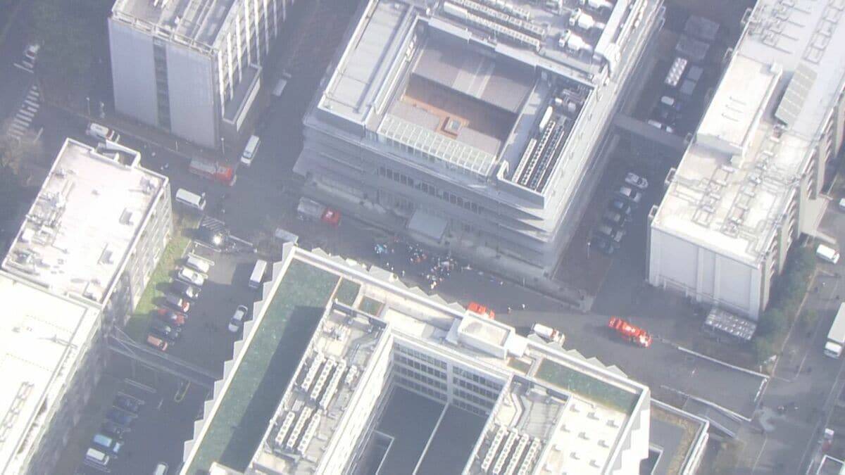 名古屋大学で薬品瓶が“破裂” 21歳 24歳 34歳の男性3人けが ｢テトラクロロシラン｣入った瓶が破裂しガラスの破片が顔に…千種区