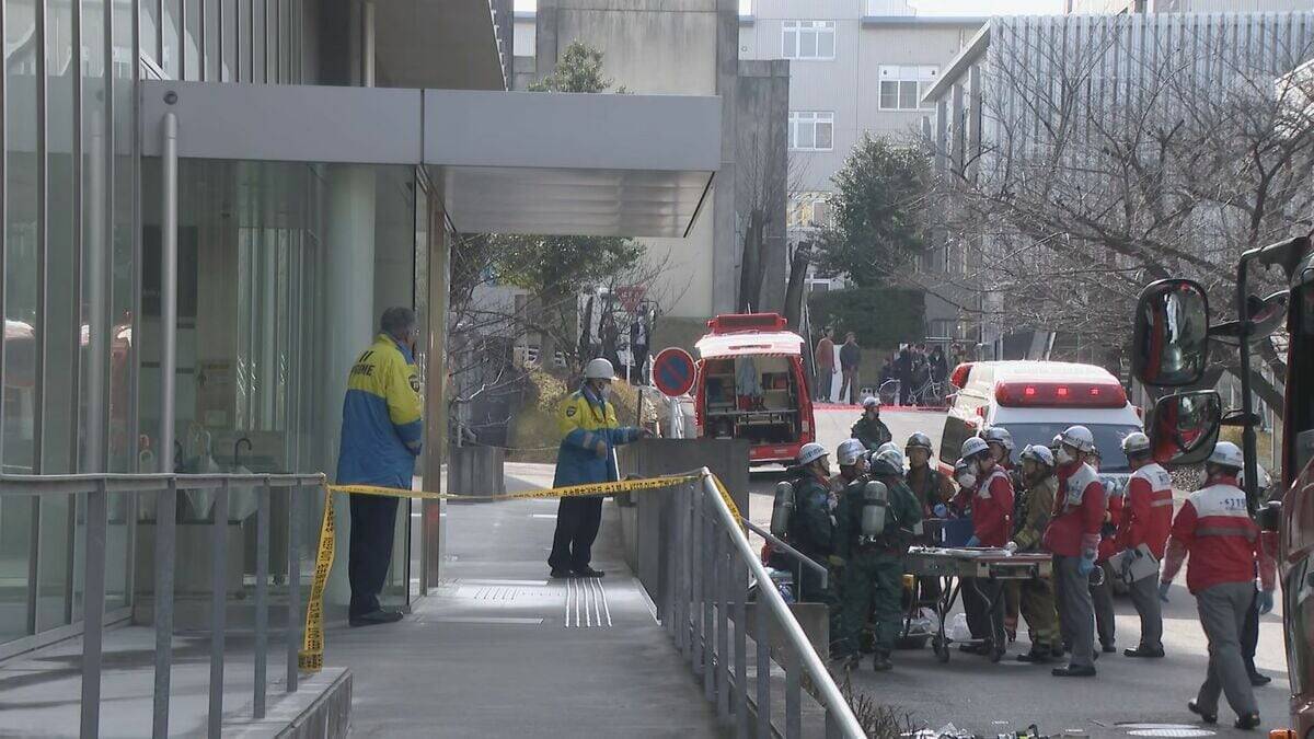 名古屋大学で薬品瓶が“破裂” 21歳 24歳 34歳の男性3人けが ｢テトラクロロシラン｣入った瓶が破裂しガラスの破片が顔に…千種区