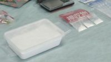 営利目的でコカイン所持の疑い　自称自営業の男（27）を逮捕　コカイン以外の薬物らしきものも押収