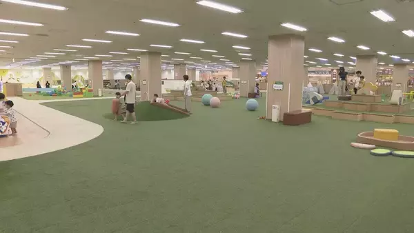 大人気の“公園” 猛暑で利用者は3倍増 ブランコや砂場まで… ｢いつ帰れるのかと思うくらい熱中｣ 愛知･春日井市