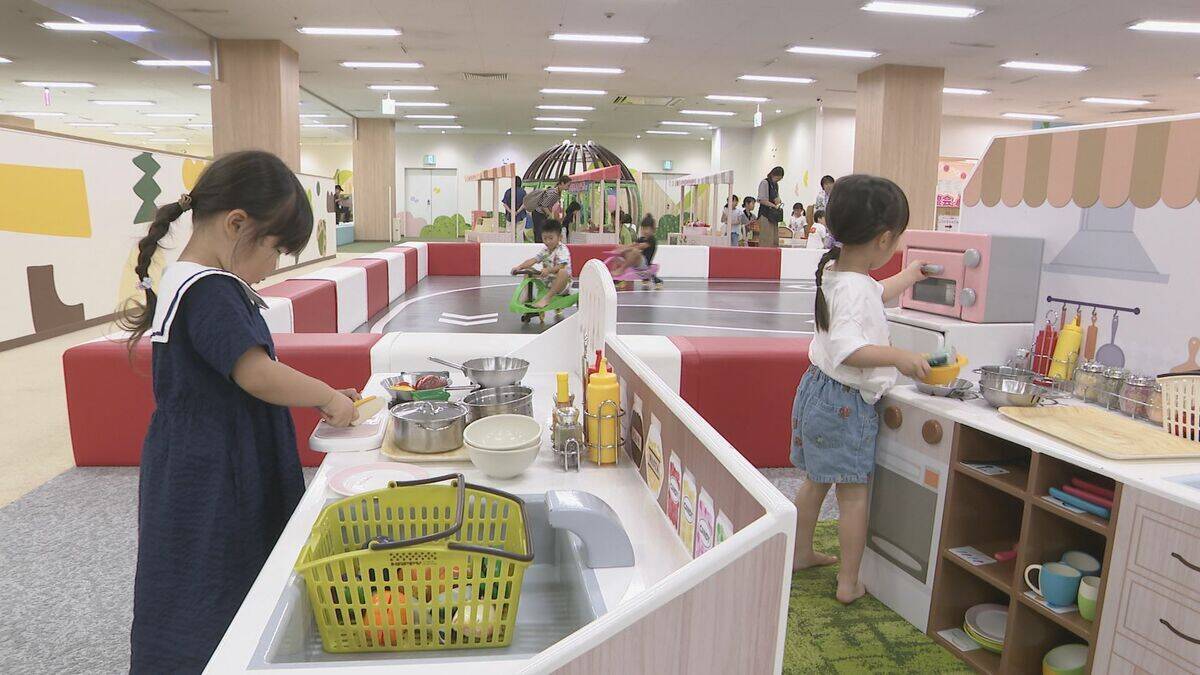 大人気の“公園” 猛暑で利用者は3倍増 ブランコや砂場まで… ｢いつ帰れるのかと思うくらい熱中｣ 愛知･春日井市