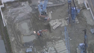 結婚式場の解体現場で土砂崩れ 64歳男性作業員が巻き込まれ死亡 コンクリート杭撤去の作業中 三重・鈴鹿市