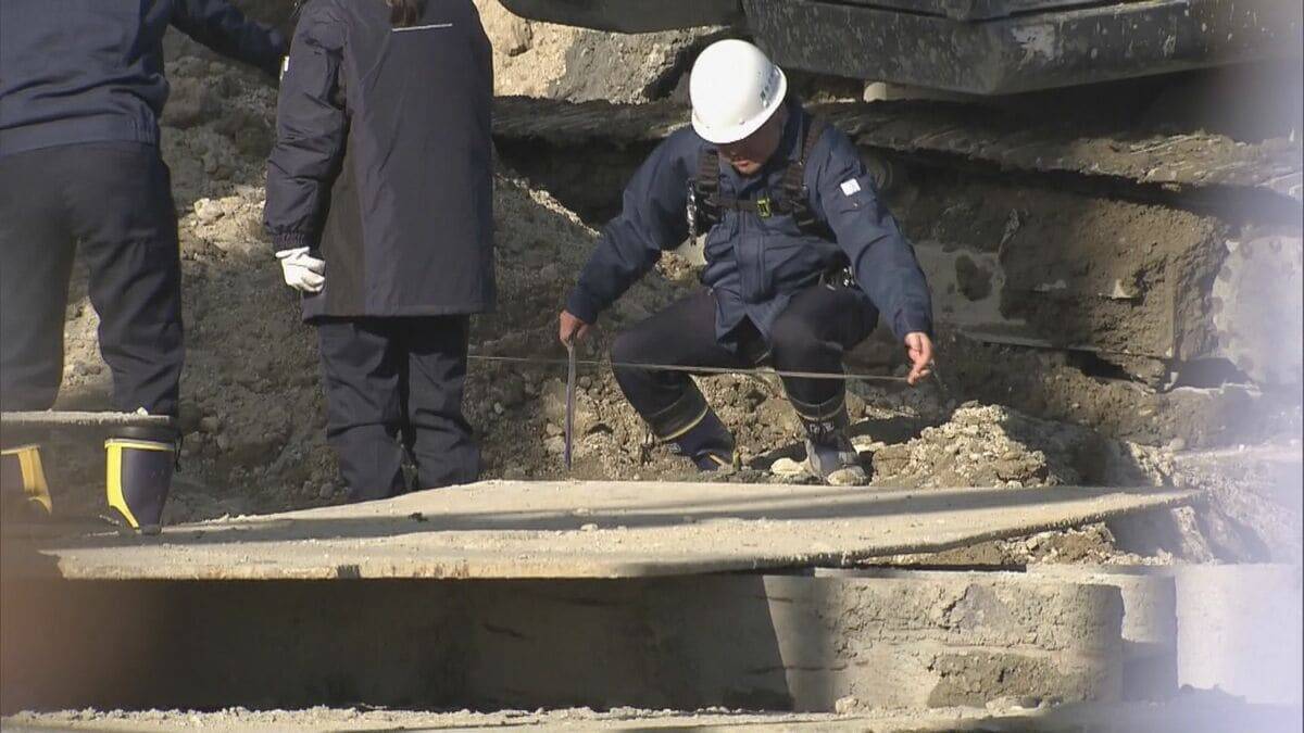 結婚式場の解体現場で土砂崩れ 64歳男性作業員が巻き込まれ死亡 コンクリート杭撤去の作業中 三重・鈴鹿市