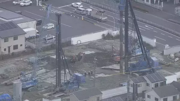 「結婚式場の解体現場で土砂崩れ 64歳男性作業員が巻き込まれ死亡 コンクリート杭撤去の作業中 三重・鈴鹿市」の画像