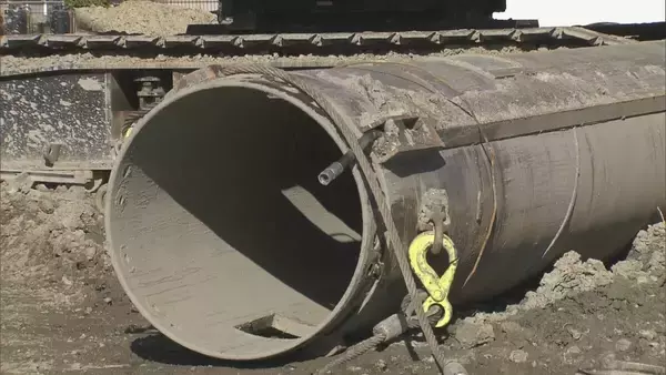 「結婚式場の解体現場で土砂崩れ 64歳男性作業員が巻き込まれ死亡 コンクリート杭撤去の作業中 三重・鈴鹿市」の画像