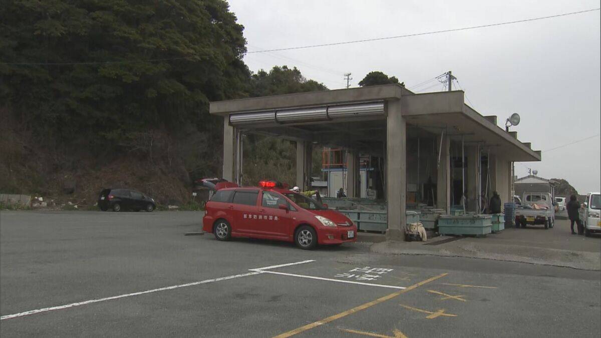 貨物船と釣り船が衝突 13人全員投げ出され1人心肺停止 釣り船は2つに割れ“沈没”… ｢ガタガタ震えていた｣ 三重･鳥羽市沖