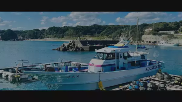 「貨物船と釣り船が衝突 13人全員投げ出され1人心肺停止 釣り船は2つに割れ“沈没”… ｢ガタガタ震えていた｣ 三重･鳥羽市沖」の画像