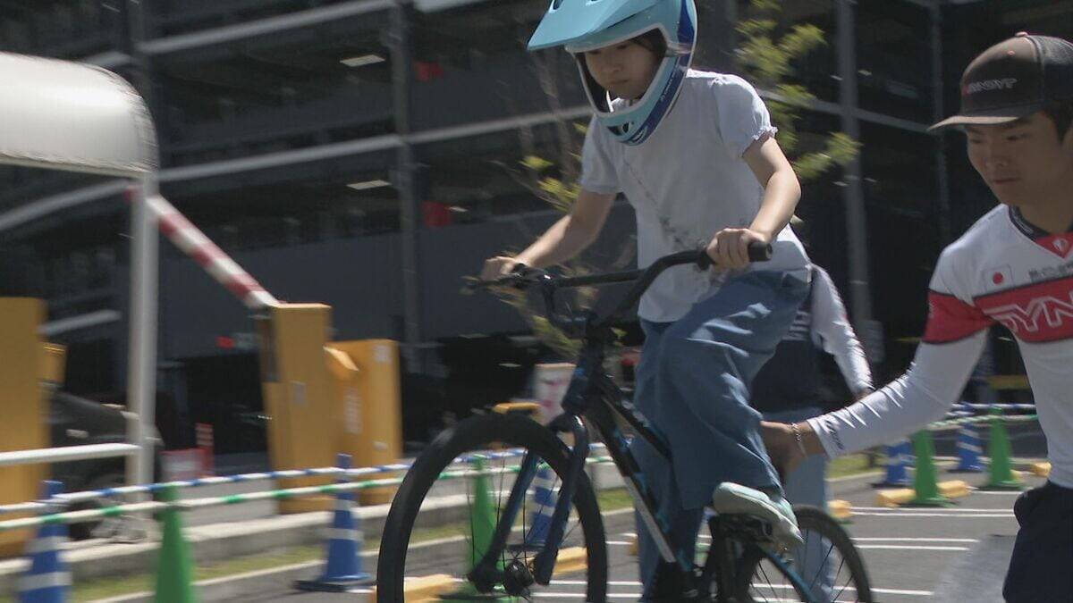 アジア大会の競技種目にも 「BMX」の体験イベント 競技用自転車で起伏のあるコースを走る 名古屋