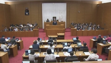 愛知･豊橋市長への辞職勧告決議案を可決 “新アリーナ問題”で市議会最大会派の自民市議らが提出 市長｢重いものと認識｣