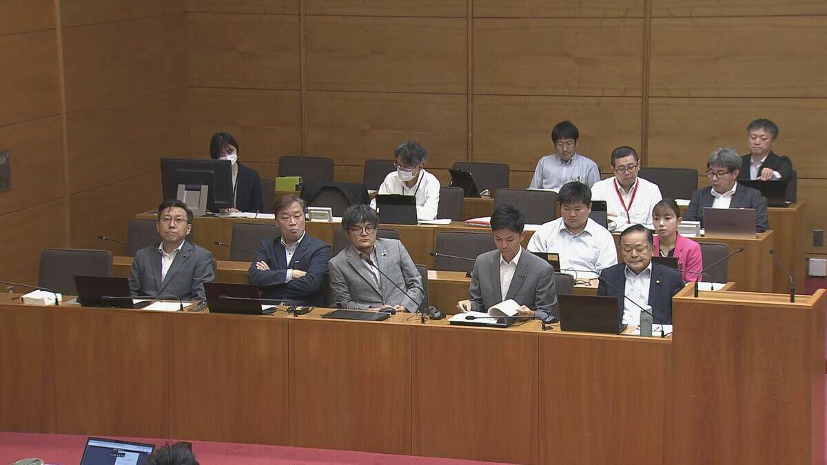 愛知･豊橋市長への辞職勧告決議案を可決 “新アリーナ問題”で市議会最大会派の自民市議らが提出 市長｢重いものと認識｣
