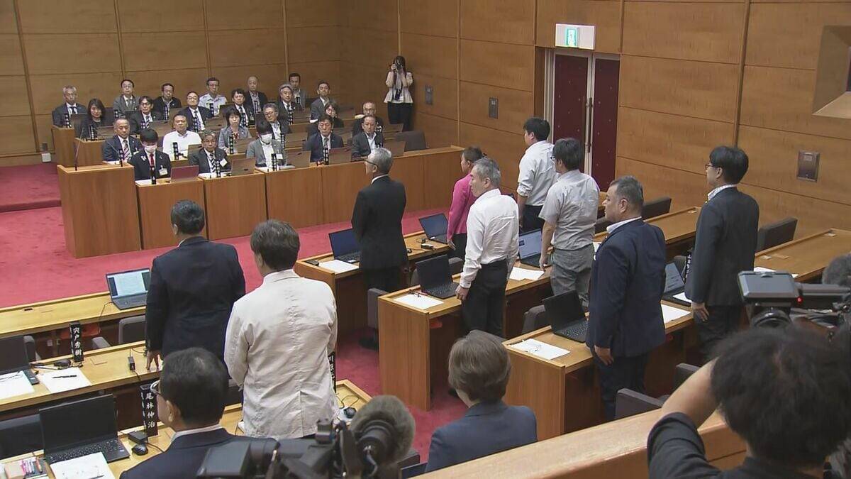 愛知･豊橋市長への辞職勧告決議案を可決 “新アリーナ問題”で市議会最大会派の自民市議らが提出 市長｢重いものと認識｣
