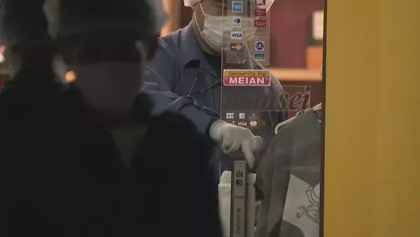 「男2人が「質店」に押し入り貴金属など奪い車で逃走…　“無言のまま”金属製の棒状のものでショーケース破壊　黒色マスク・黒色の服を着用　男性店長（49）にけがなし　愛知・刈谷市」の画像