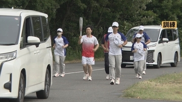 アジア大会｢聖火リレー｣ 観客がランナーに接近したら…警備訓練 本番は8月22日に名古屋城を出発