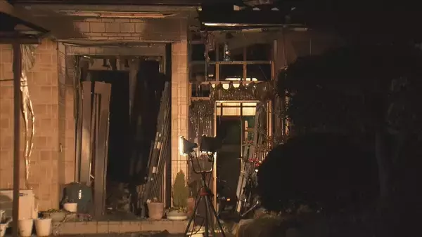 82歳の女性を病院に搬送…三重・伊賀市の2階建て木造住宅で火事 女性は命に別状ない模様