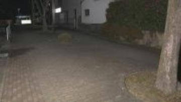 愛知・小牧市の路上で強盗傷害事件　歩いていた43歳女性が、後ろから近付いてきた男に現金1万1000円入りのバッグ奪われ、前歯折るケガ