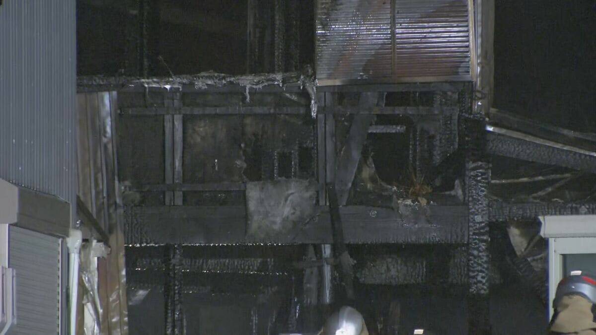 愛知・瀬戸市の住宅で火事　焼け跡から性別不明の遺体…一人暮らしの男性か