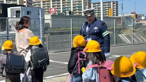 小学1年生が“付き添いなし”で登下校 ｢横断歩道では手をあげて｣ 警察が呼びかけ 不慣れな人が多い時期 一層の注意を 名古屋･港区