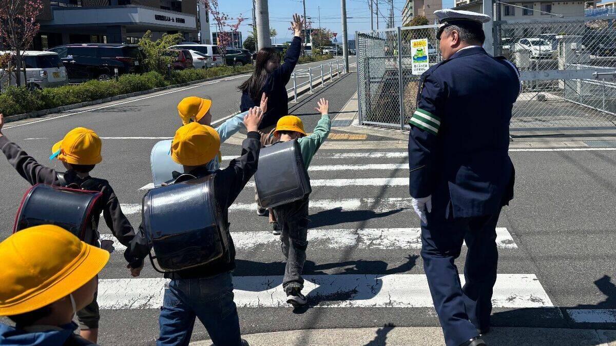 小学1年生が“付き添いなし”で登下校 ｢横断歩道では手をあげて｣ 警察が呼びかけ 不慣れな人が多い時期 一層の注意を 名古屋･港区