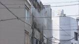 「未明に空きビルで火事 ｢1階から火が見える｣など通報相次ぐ もともとは店舗と住居スペースがある雑居ビル 岐阜･大垣市」の画像1