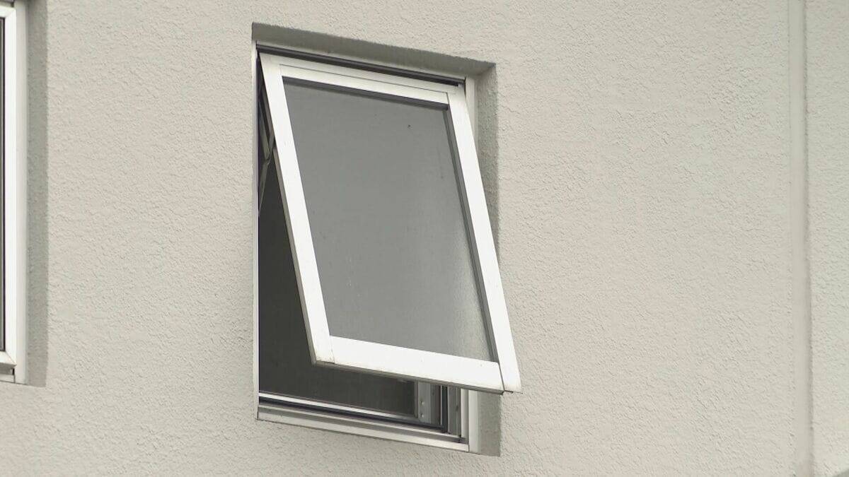 【速報】小学生とみられる女の子含む3人が死亡 30～40代 50～60代くらいの女性 ｢警報音が鳴っている｣ 室内には練炭が… 岐阜･瑞浪市の集合住宅