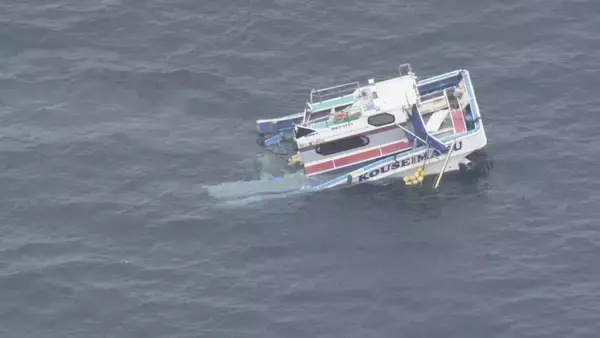 2つに割れた釣り船 船首を3Dスキャンで撮影 三重・鳥羽市沖の船舶事故で2人死亡 貨物船は時速20キロ前後で衝突か