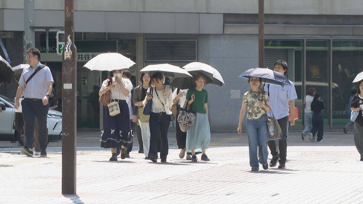 名古屋･岐阜で30℃超の｢真夏日｣に 高山では36℃超で今年初の｢猛暑日｣ 思いがけない暑さに観光客も驚き