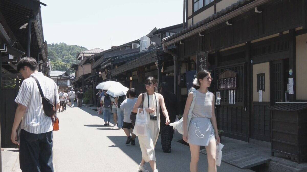 名古屋･岐阜で30℃超の｢真夏日｣に 高山では36℃超で今年初の｢猛暑日｣ 思いがけない暑さに観光客も驚き