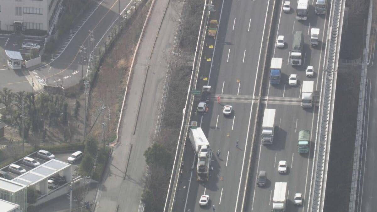 車4台が絡む事故 50代くらいの男性が意識不明 20代男性がケガ 伊勢湾岸道 豊明IC～名古屋南JCT 下り線で通行止め