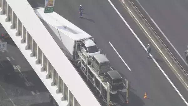 「車4台が絡む事故 50代くらいの男性が意識不明 20代男性がケガ 伊勢湾岸道 豊明IC～名古屋南JCT 下り線で通行止め」の画像