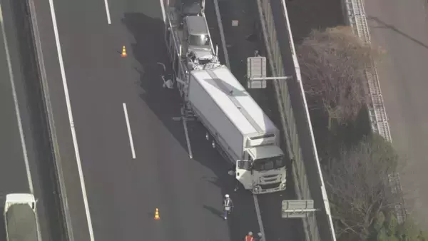 「車4台が絡む事故 50代くらいの男性が意識不明 20代男性がケガ 伊勢湾岸道 豊明IC～名古屋南JCT 下り線で通行止め」の画像