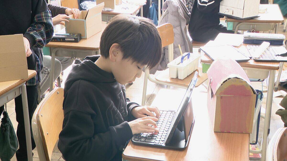 “児童を盗撮から守るアプリ”約1万台のタブレットに搭載 撮影した時点でAIが“不適切”と判断すれば管理職の教員と教育委員会にメール通知  愛知・日進市