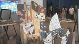 「鳥羽水族館でアート展示　7月17日まで　海洋プラスチックや廃材で作ったラッコやクラゲなど２０点以上」の画像1
