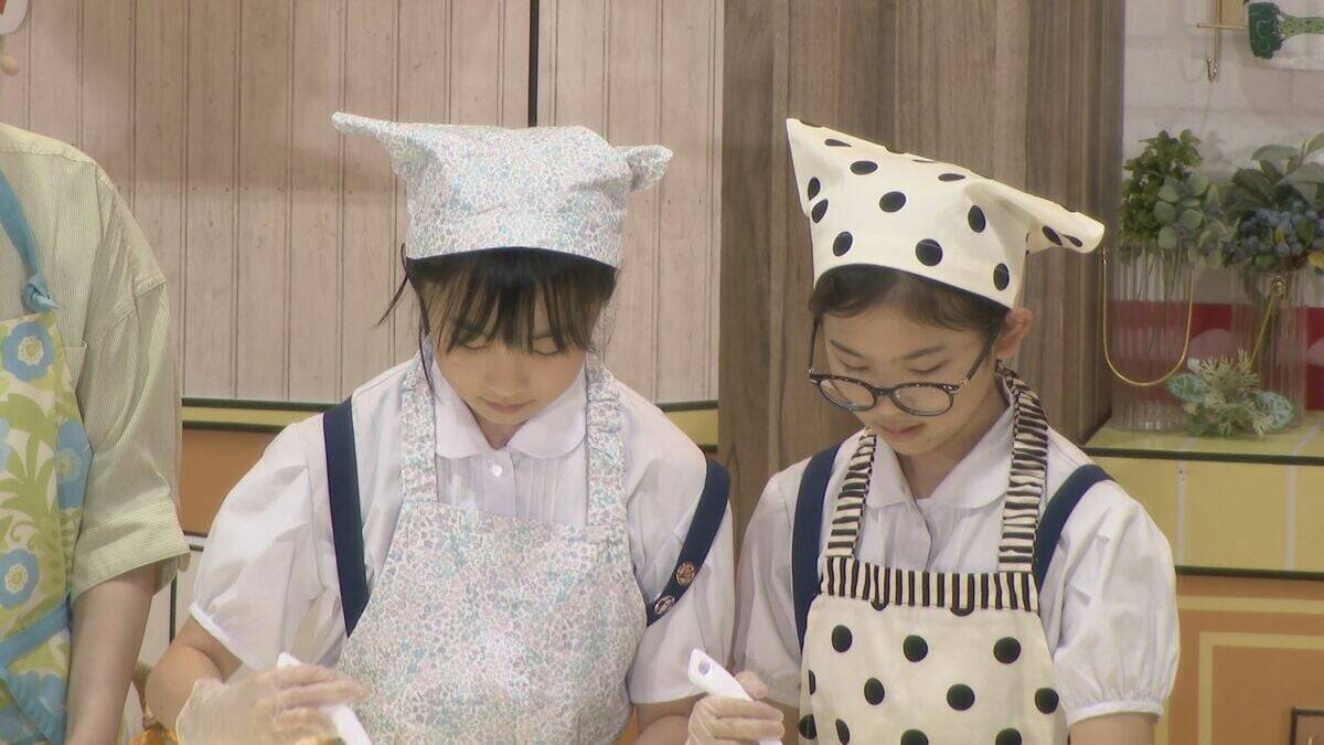 ｢キユーピー3分クッキング｣ 小学校体育館で公開収録 5年生と6年生が見学 調理も手伝う ｢うちで作ってみようと思った…｣ 名古屋･千種区