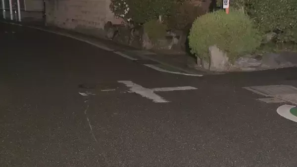 信号のない交差点で原付バイクとトラックが出合い頭に衝突　原付バイクの70代くらいの男性が意識不明の重体　愛知・日進市