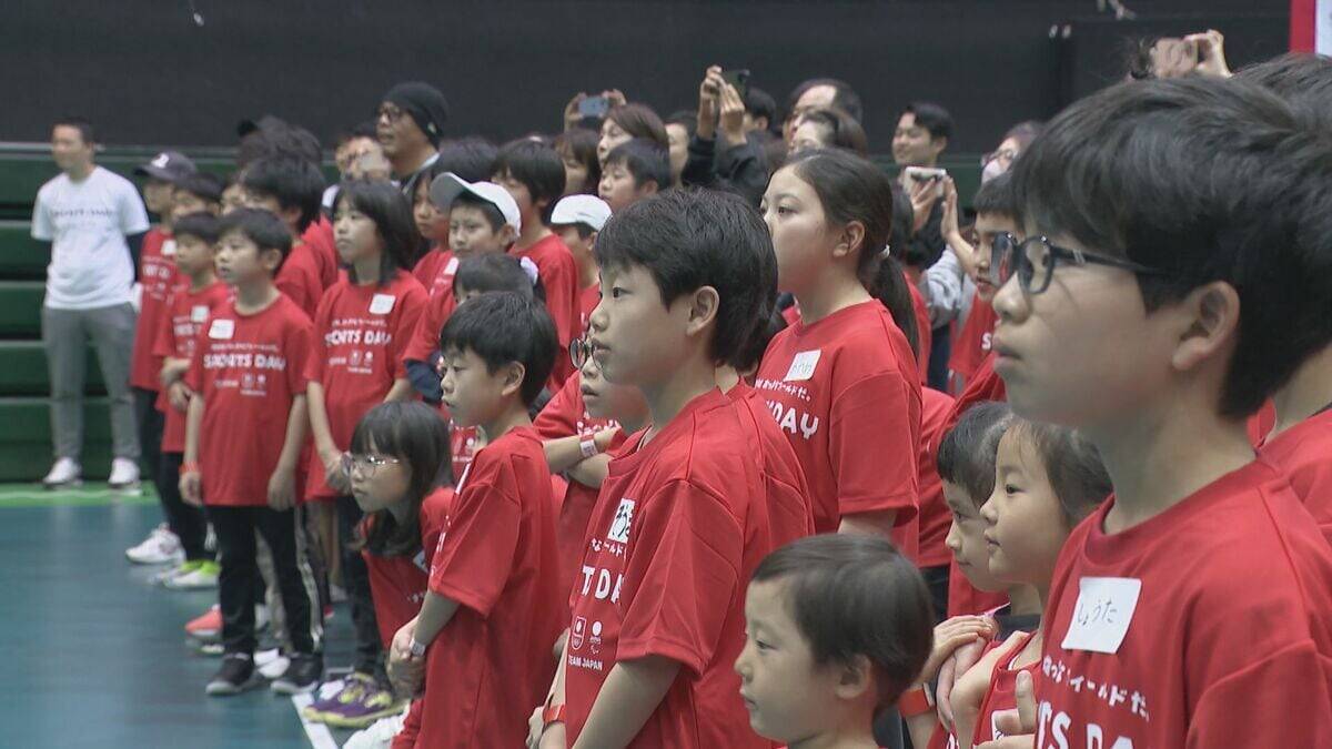 車いすテニス小田凱人選手(19) 愛知県体育館でスポーツ教室 刈谷市出身の近藤大生選手(43)と共に 地球温暖化対策も学ぶ