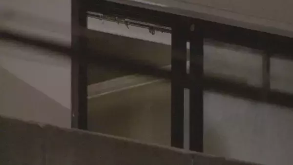 「7階建てマンション3階の一室焼ける 住人とみられる40代くらいの男性 意識不明の状態で病院に運ばれる 名古屋・名東区」の画像