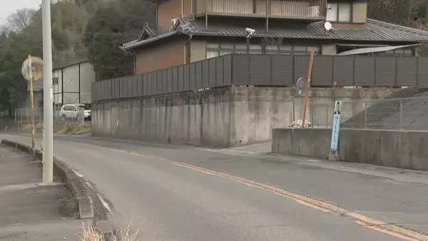 「クレーン付きトラックのアームが対向車に…60代くらいの男性死亡 “アーム”がはみ出ていたか 愛知･春日井市」の画像