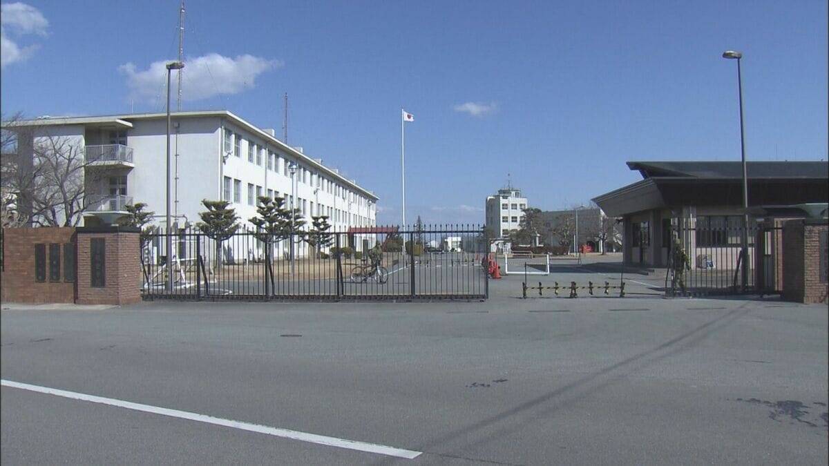 未成年にわいせつ画像を要求… 別の人に抱きつくわいせつ行為も 陸上自衛隊航空学校の3等陸曹（35）停職5か月の懲戒処分 三重