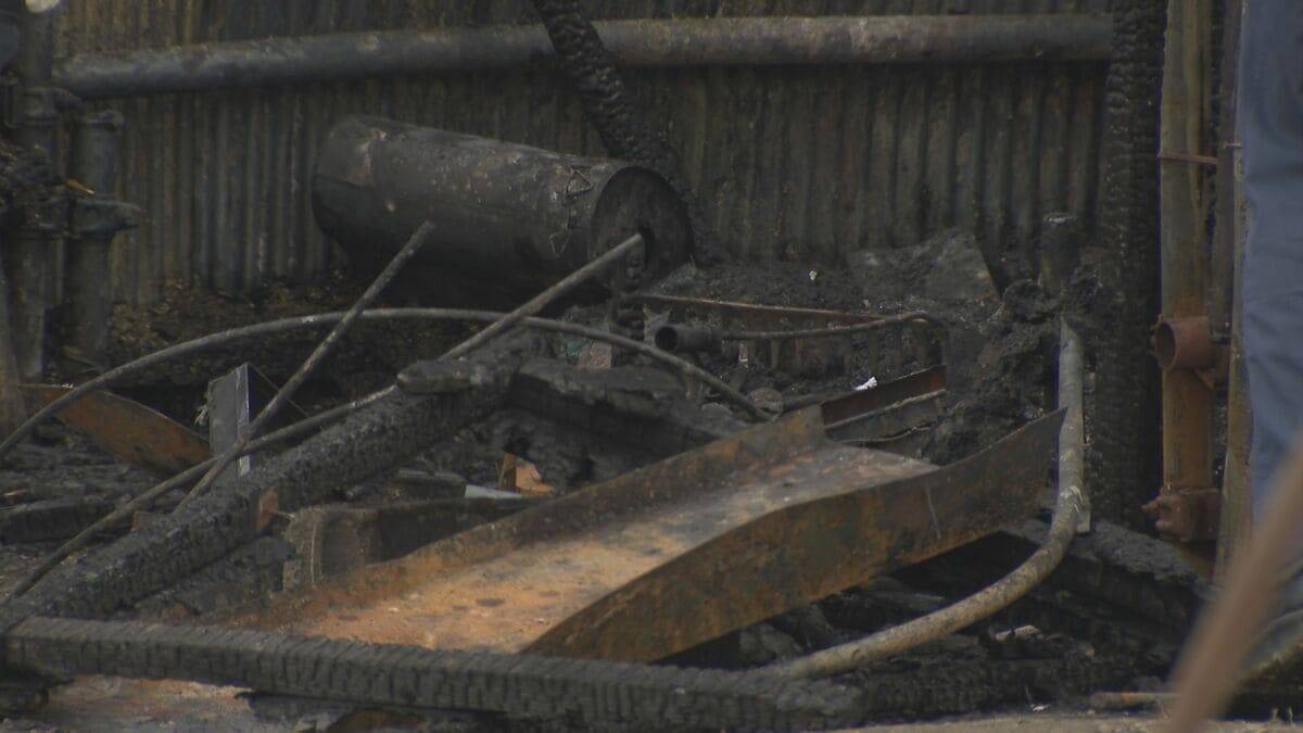 畑の中の倉庫が全焼 1人死亡 性別や年齢は不明 なぜ火が出た？警察・消防が原因調べる 愛知・東海市