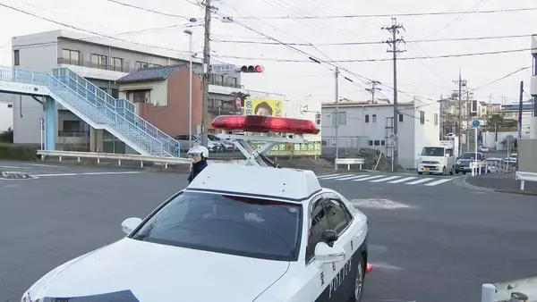 2人乗りバイクと車が交差点で出合い頭に衝突 バイクの17歳少年2人が搬送…1人が重体1人が意識もうろうの状態に 名古屋・名東区