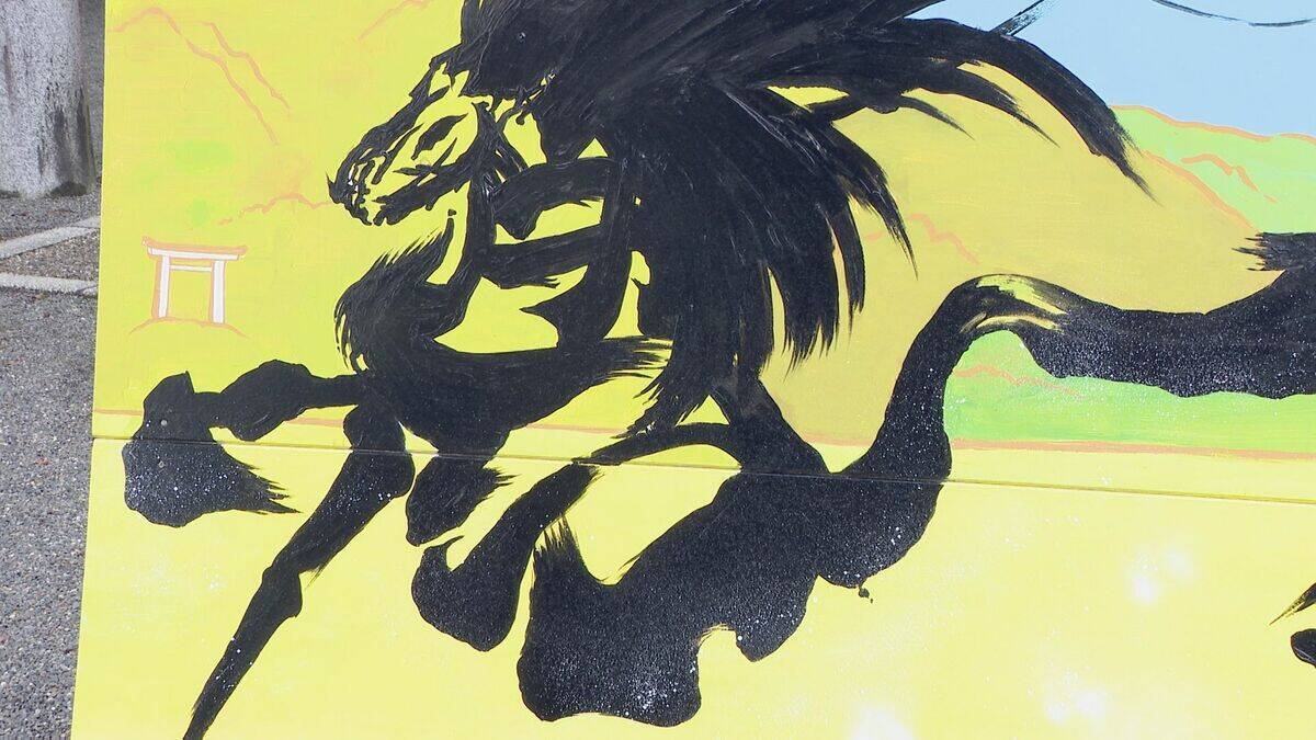 来年の干支「午年」にちなんだ書を多度大社に奉納　天に駆け上がるようなイメージで…　三重・桑名市