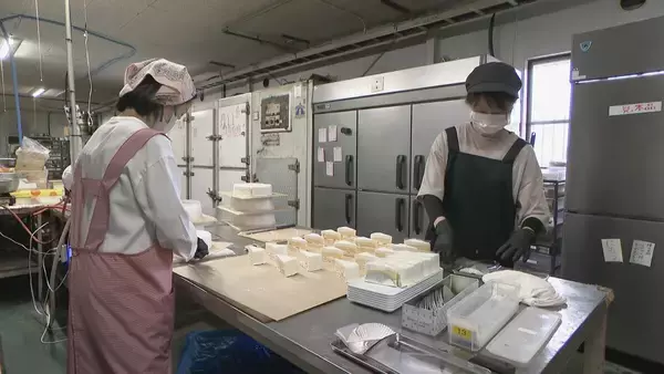 「保冷剤が足りない… プリン容器もケーキのフィルムにも中東情勢の影響 洋菓子店｢クーラーボックス持参になることもあり得る｣」の画像