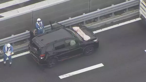「【速報】名神高速上り線の一宮IC付近で観光バスとトラックと乗用車あわせて3台がからむ事故 バスの乗客にけがはない模様」の画像