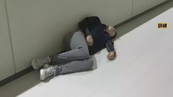 「アジア大会前に会場で訓練 複数の観客が刺され “将棋倒し”も発生した想定…消防や警察 医師などが手順確認 愛知･岡崎市」の画像