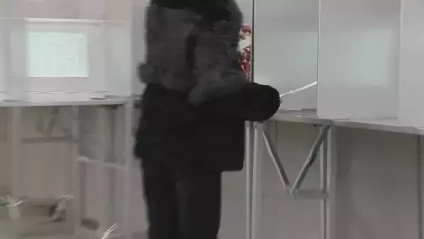 「期日前投票始まる 多くの有権者に｢投票所入場券｣間に合わず…｢どうやって確認するんだろうと思いつつ来た｣という人も 宣誓書記入で投票可 愛知・名古屋【衆議院選挙2026】」の画像