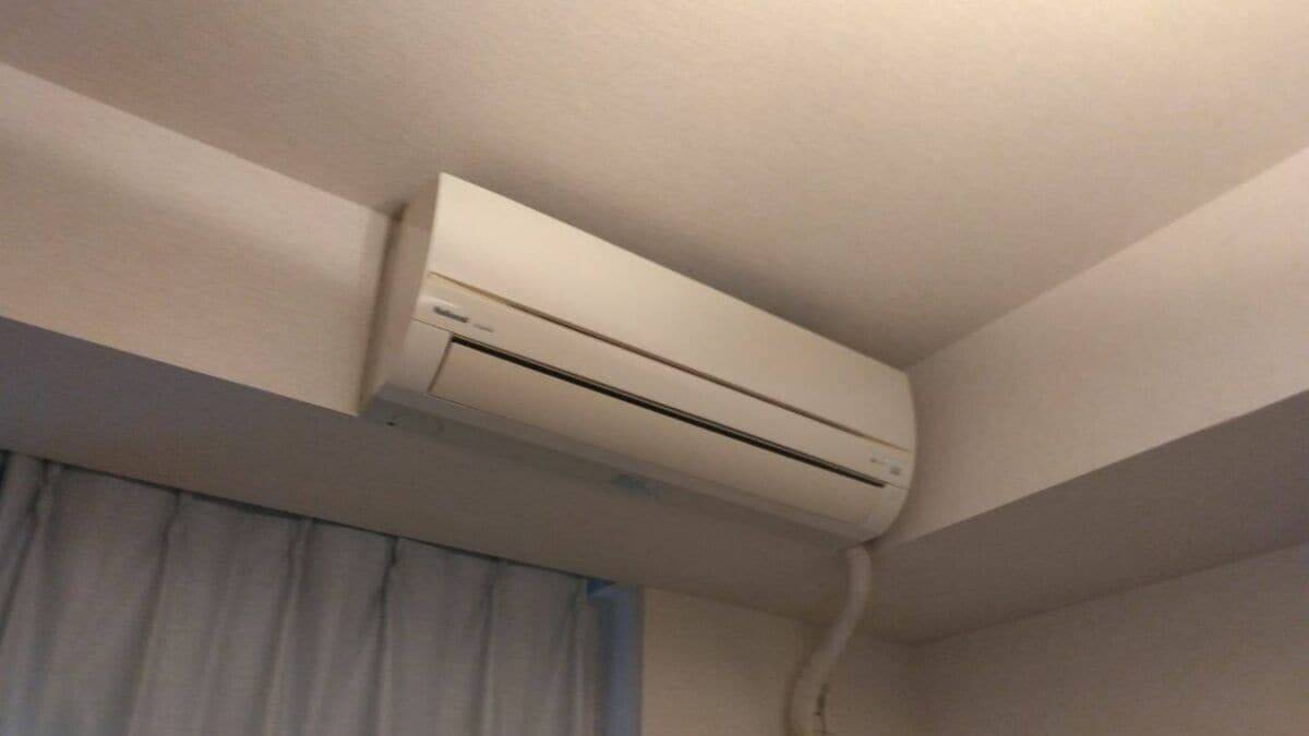 冷房だと思ったら｢暖房｣だった 電池が切れていた… 熱中症死亡事例（屋内）の約16％が正しくエアコンを使えていない!? 掃除と声かけを