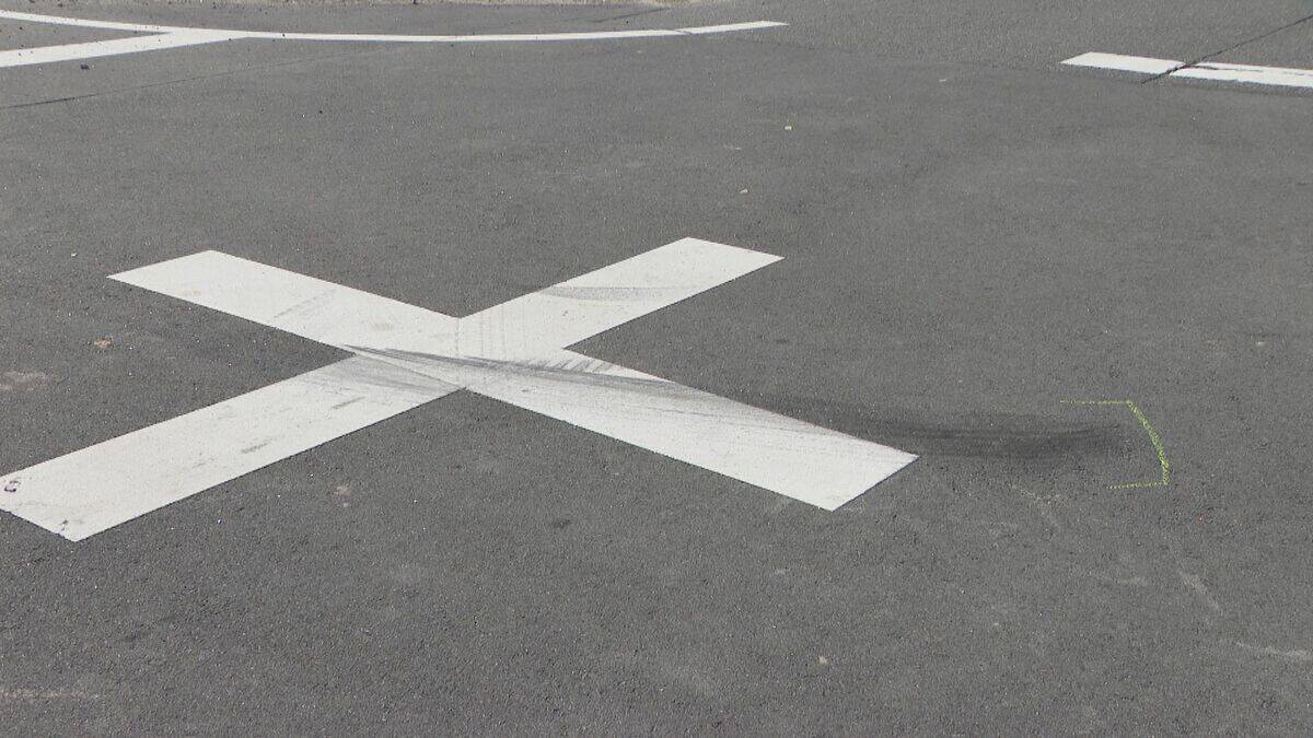 軽トラックと乗用車が出合い頭に衝突 はずみで2台とも田んぼへ… 軽トラックの82歳男性が死亡 愛知･飛島村