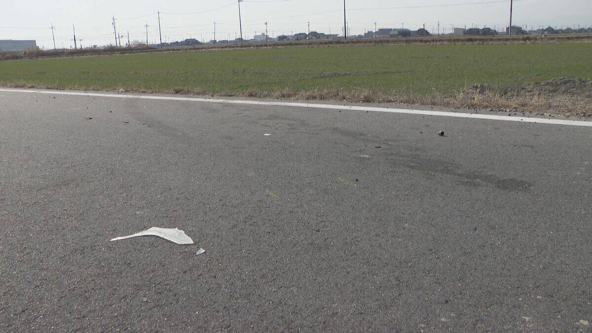 軽トラックと乗用車が出合い頭に衝突 はずみで2台とも田んぼへ… 軽トラックの82歳男性が死亡 愛知･飛島村