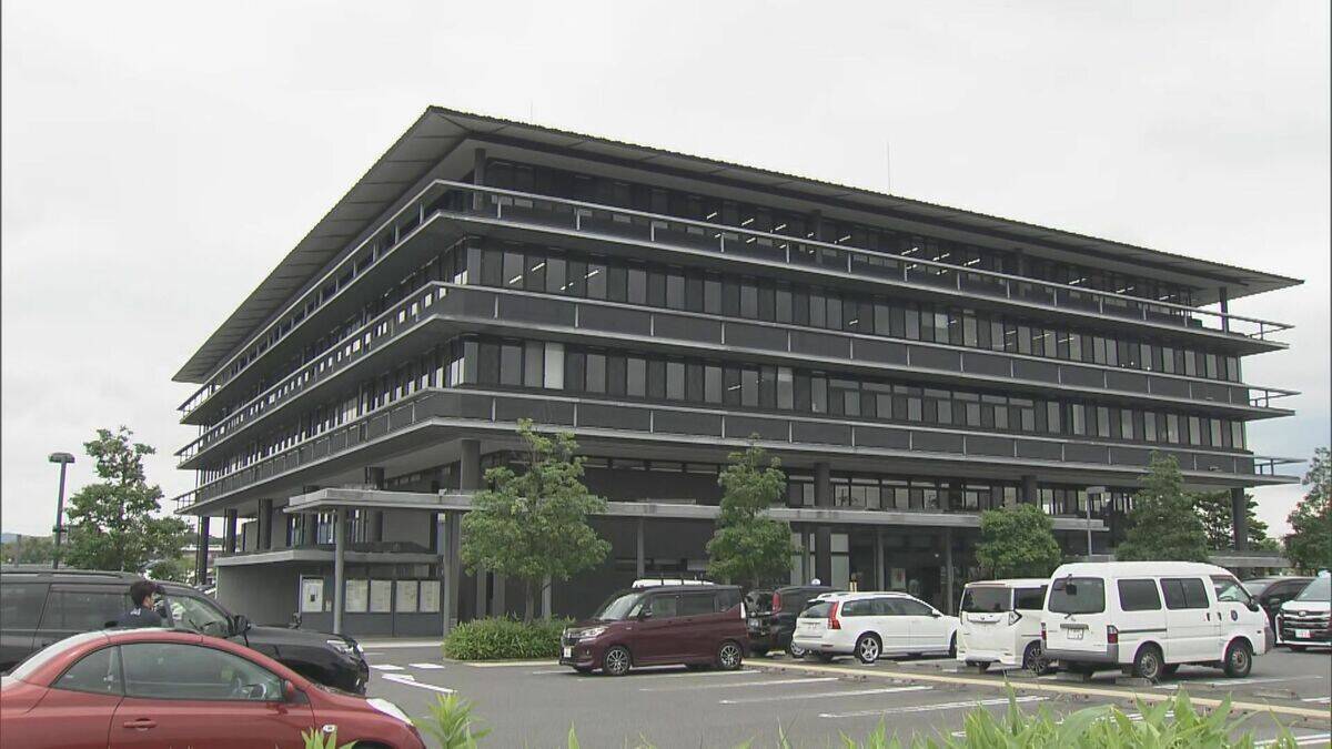 週刊誌の“不倫報道”否定 ｢不貞事実は一切ない｣ 公開されたSNSのメッセージ履歴は定期的に削除し確認できず 三重･伊賀市の稲森稔尚市長（42）